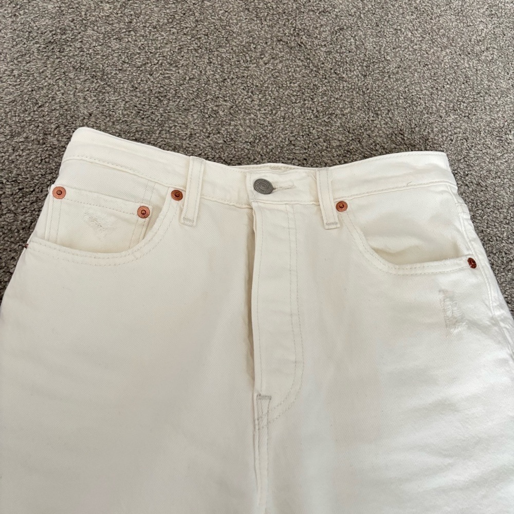 Levi’s Ribcage Ankle Jean - Picture 2 of 11